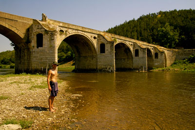 starożytny rzymski most | Gruzja Armenia Autostopem - Opowieść | OurWay.pl